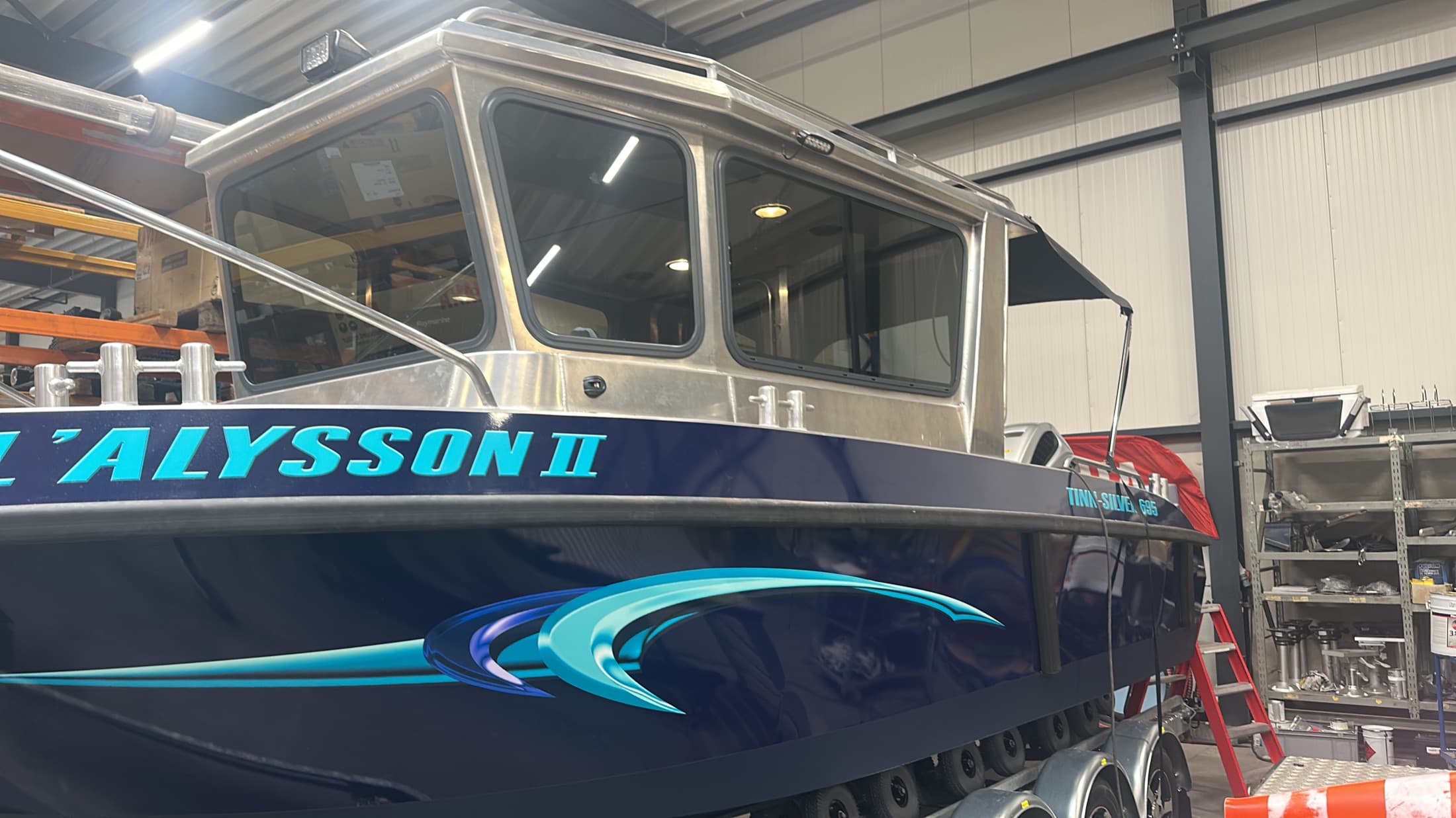 Blue Tinn Silver cabin boat detail