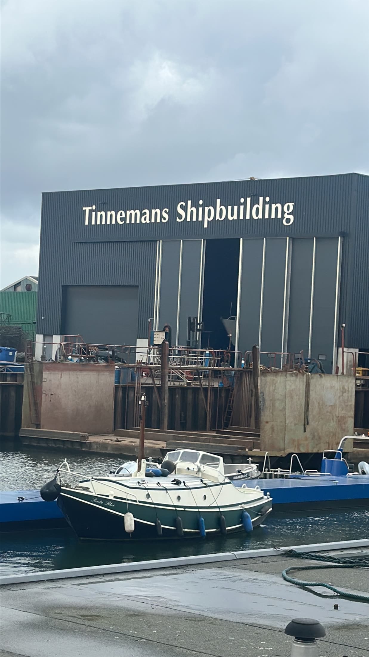 Tinnemans Shipbuilding workshop on the waterfront